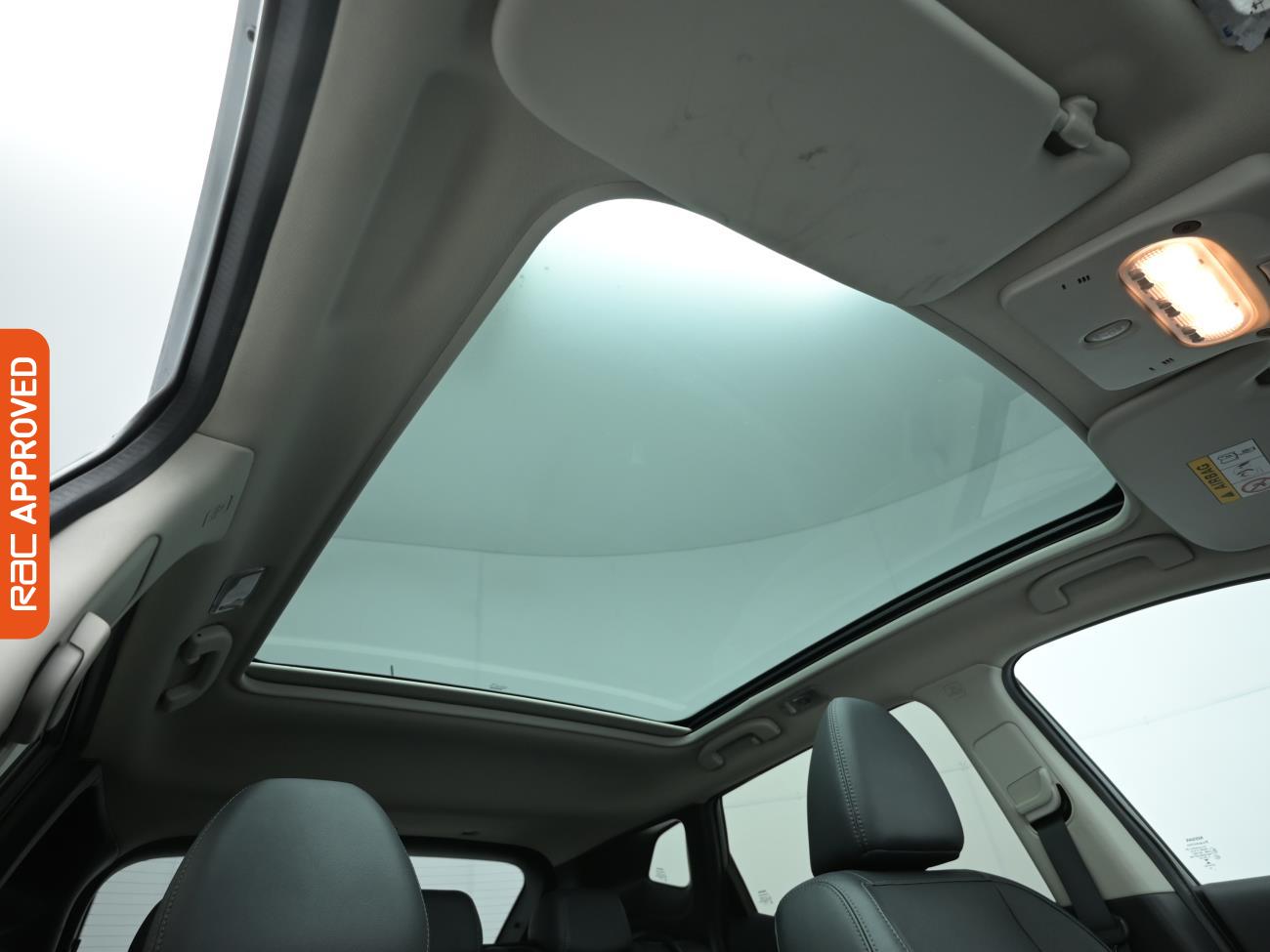 Used Nissan Qashqai 2017 for sale - 77429637: Photo 3