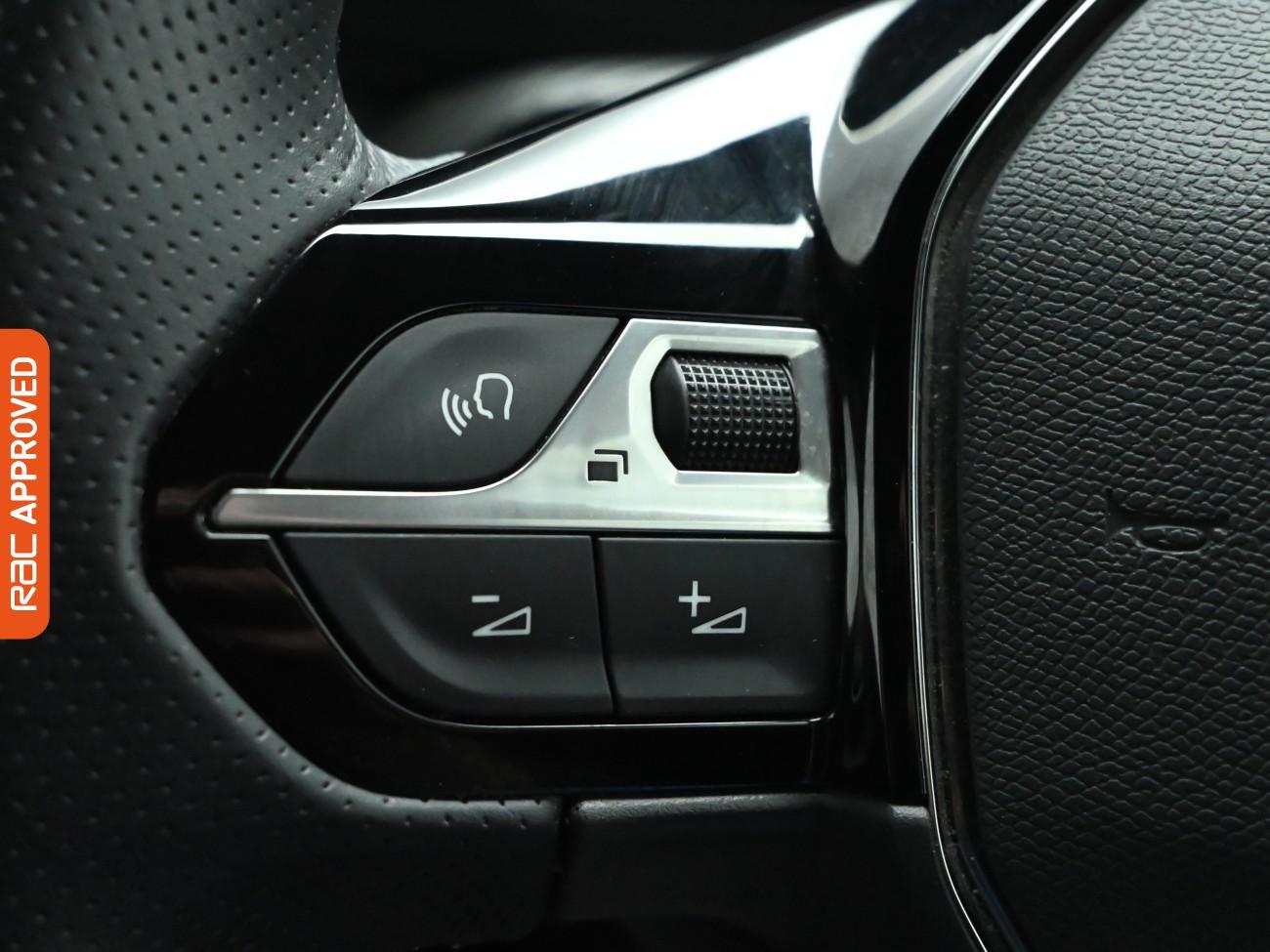 Used Peugeot E-2008 2022 for sale - 76491171: Photo 23