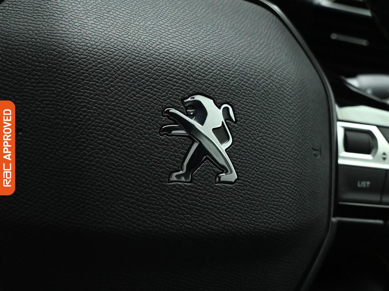 Used Peugeot E-2008 2022 for sale - 76491171: Photo 24