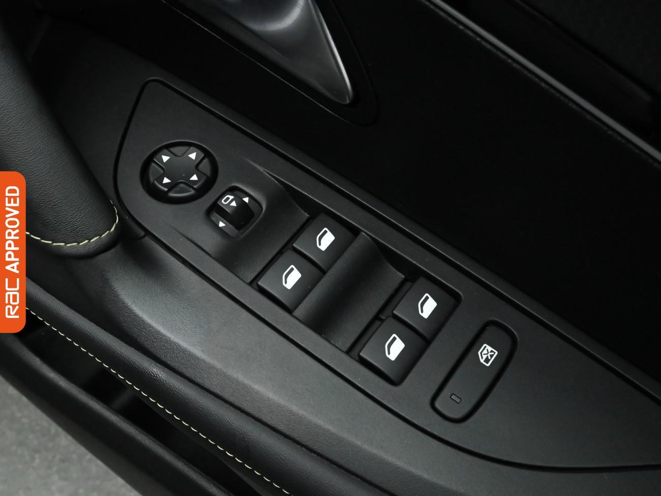 Used Peugeot E-2008 2022 for sale - 76491171: Photo 28