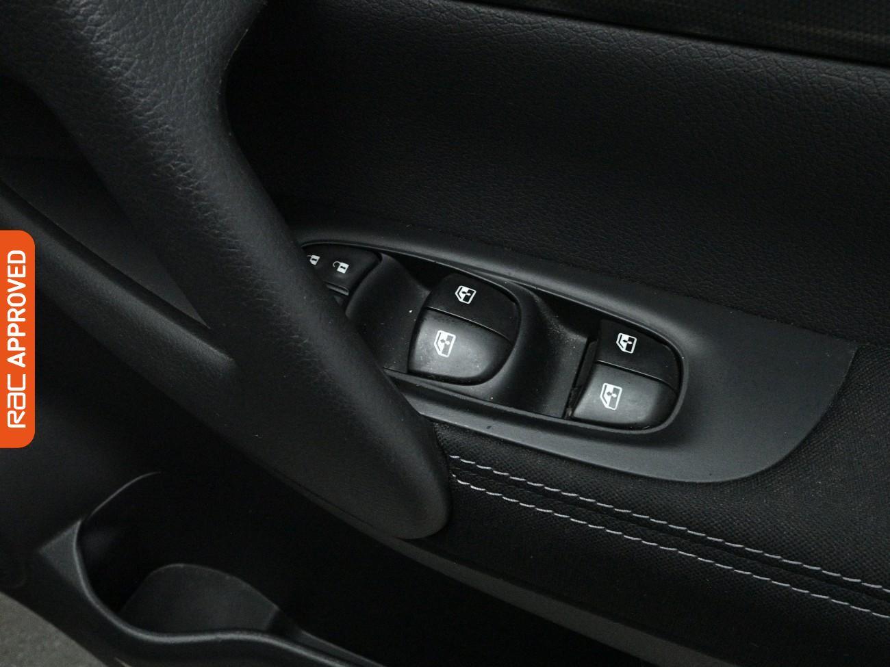 Used Nissan Qashqai 2018 for sale - 78154928: Photo 24