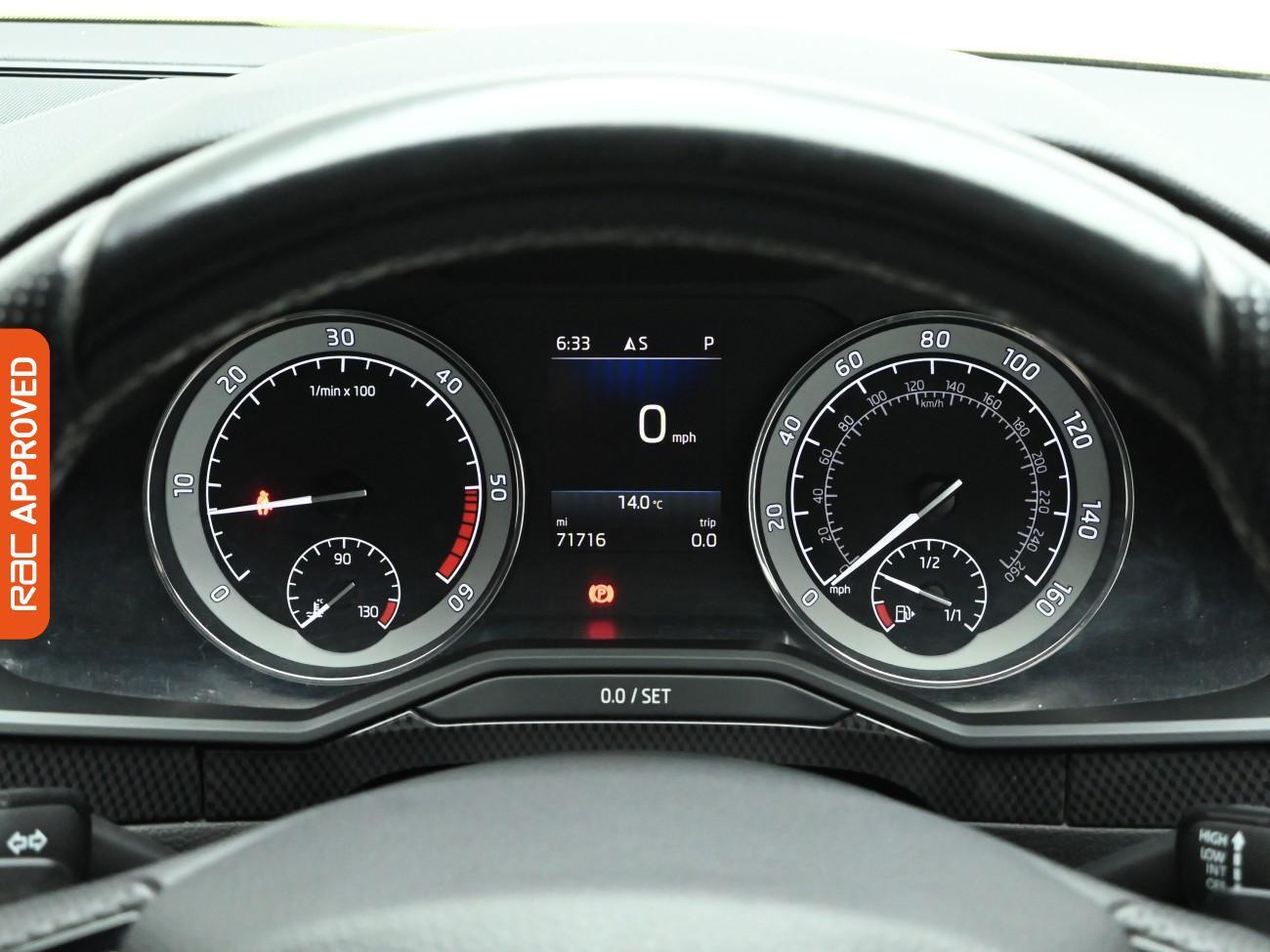 Used Skoda Superb 2019 for sale - 77172682: Photo 11