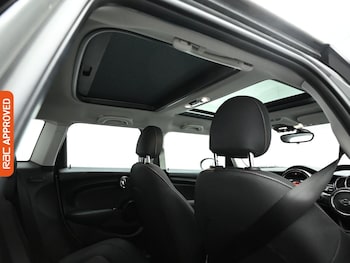 Used MINI Hatch 2021 for sale - 77199513: Photo