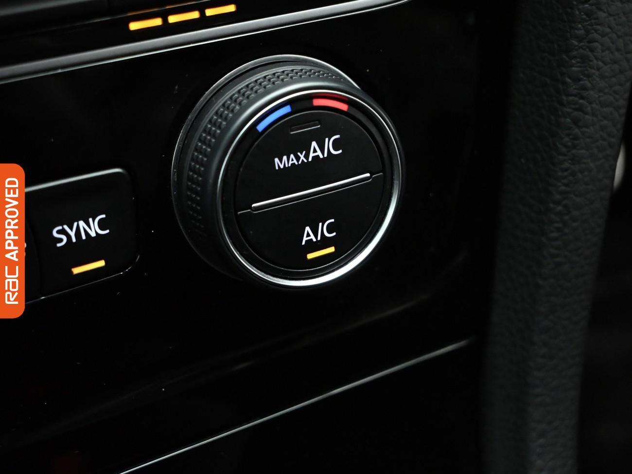 Used Volkswagen Golf 2018 for sale - 76961574: Photo 18