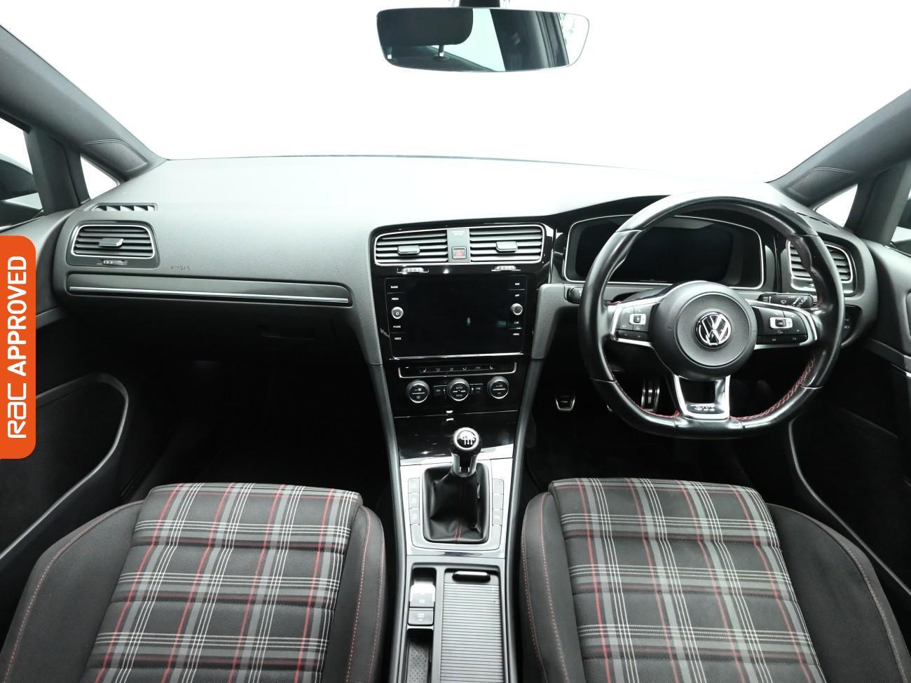 Used Volkswagen Golf 2018 for sale - 76961574: Photo 2