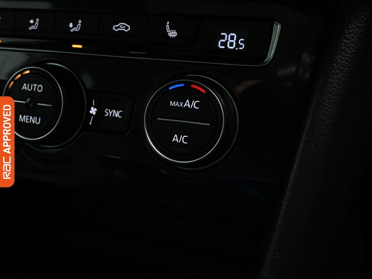 Used Volkswagen Tiguan 2019 for sale - 77535449: Photo 17