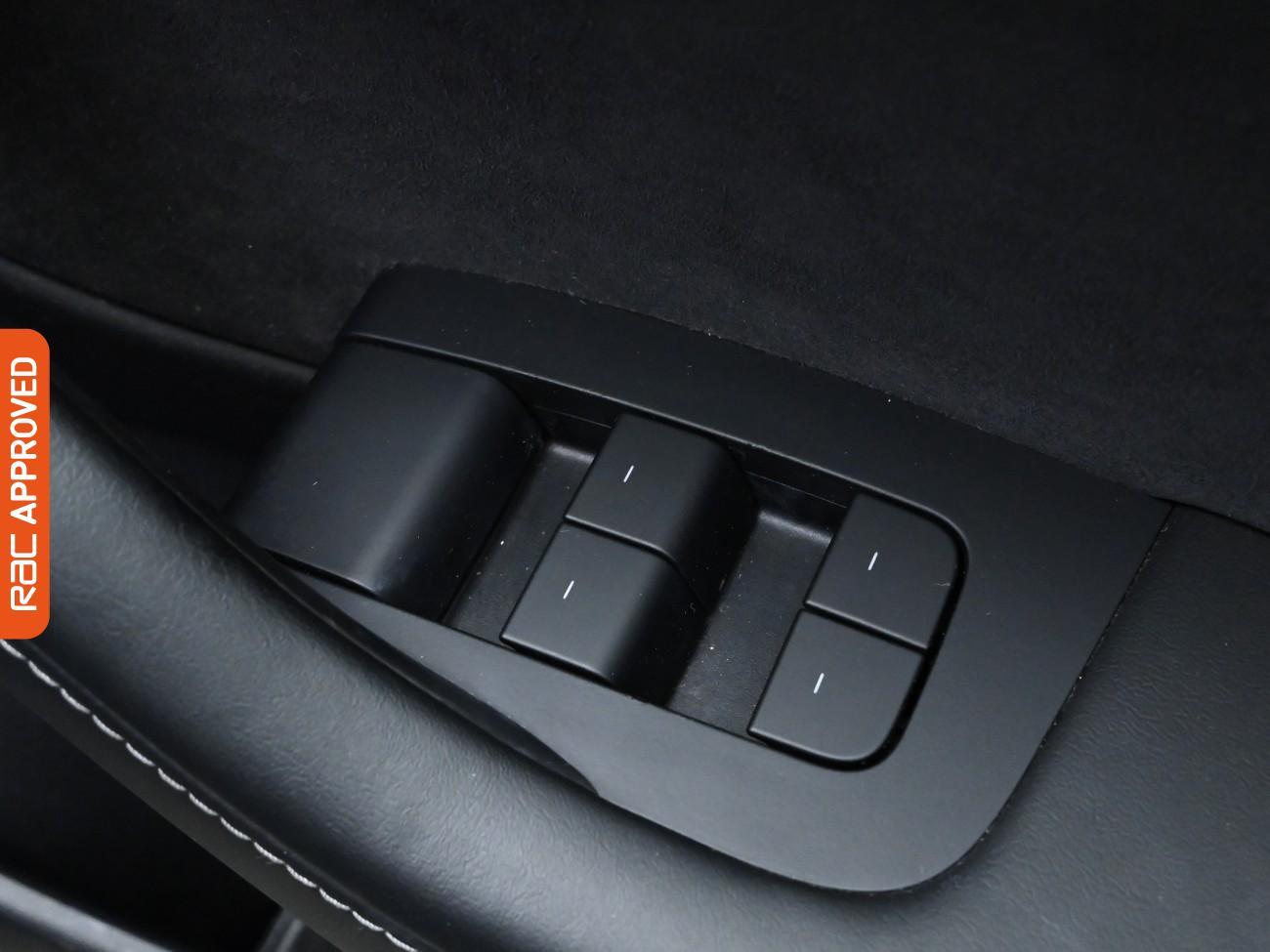 Used Tesla Model 3 2021 for sale - 76047464: Photo 27