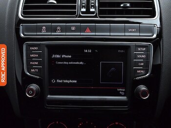 Used Volkswagen Polo 2016 for sale - 75834421: Photo