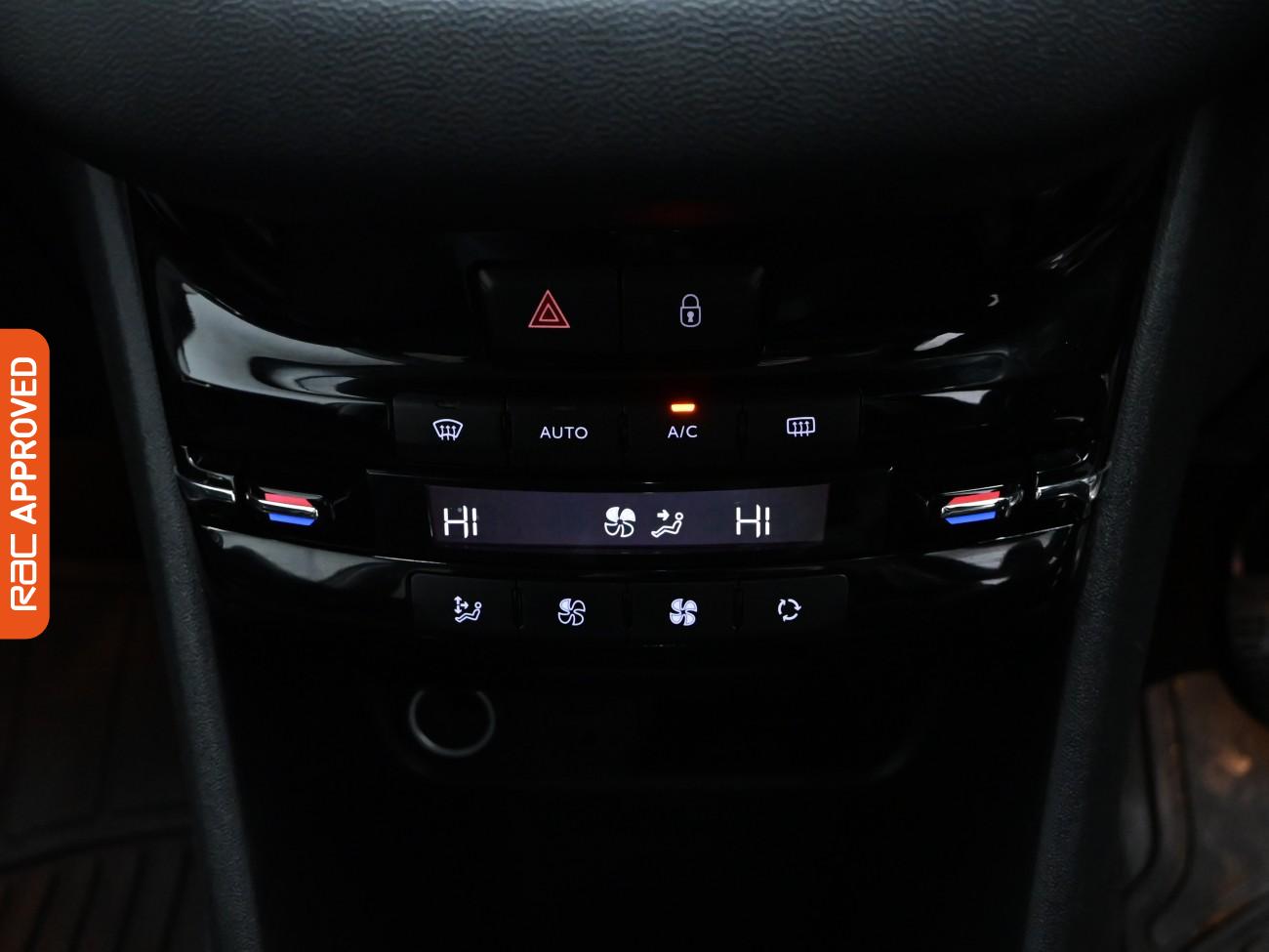 Used Peugeot 208 2014 for sale - 76362796: Photo 15