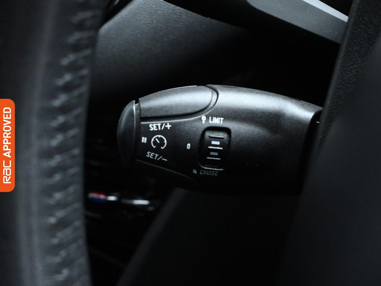 Used Peugeot 208 2014 for sale - 76362796: Photo 18