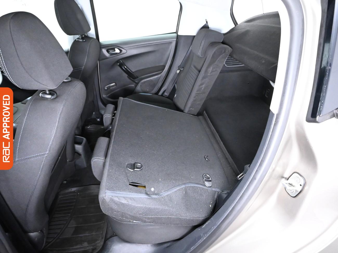 Used Peugeot 208 2014 for sale - 76362796: Photo 23