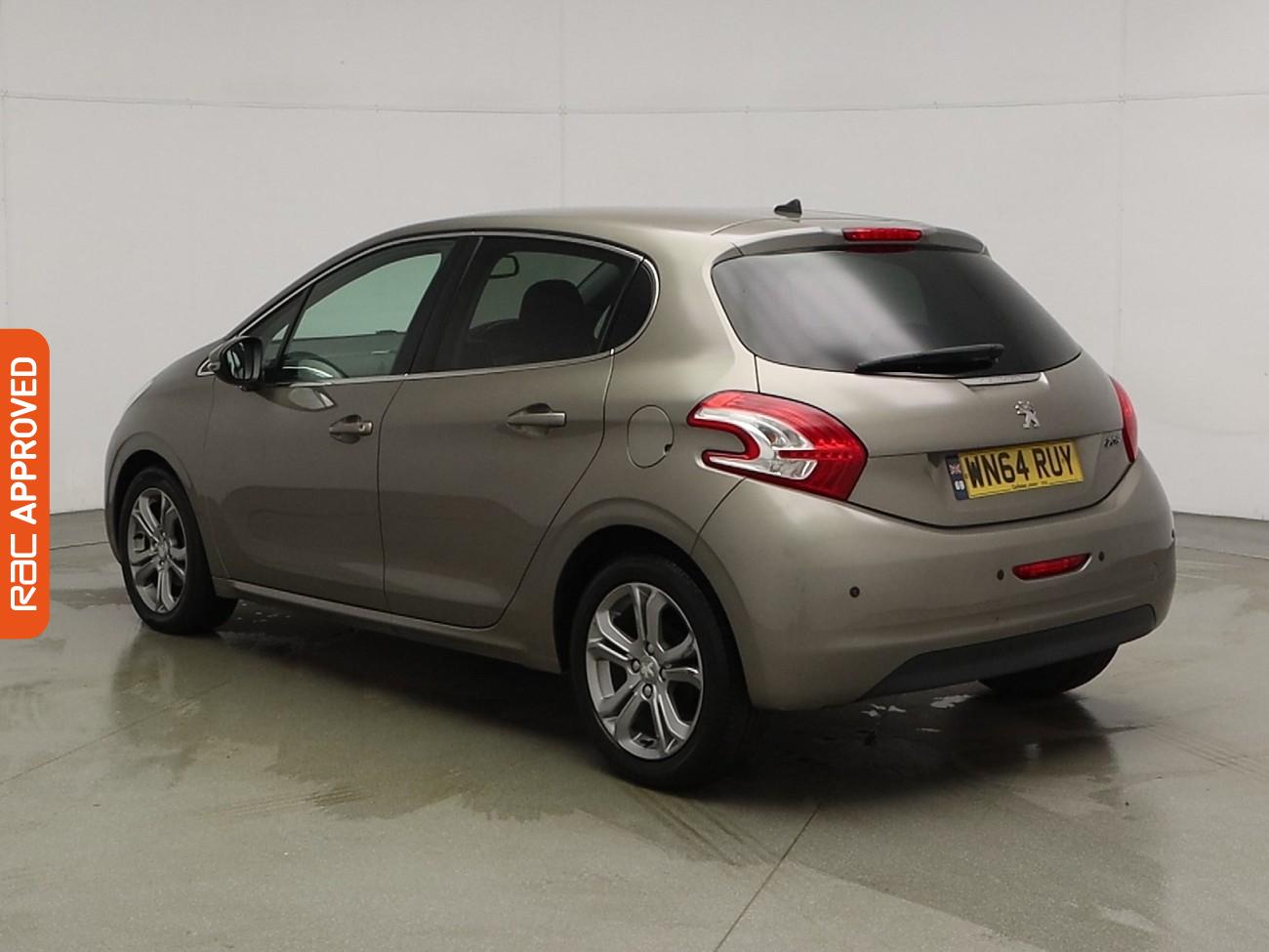Used Peugeot 208 2014 for sale - 76362796: Photo 4