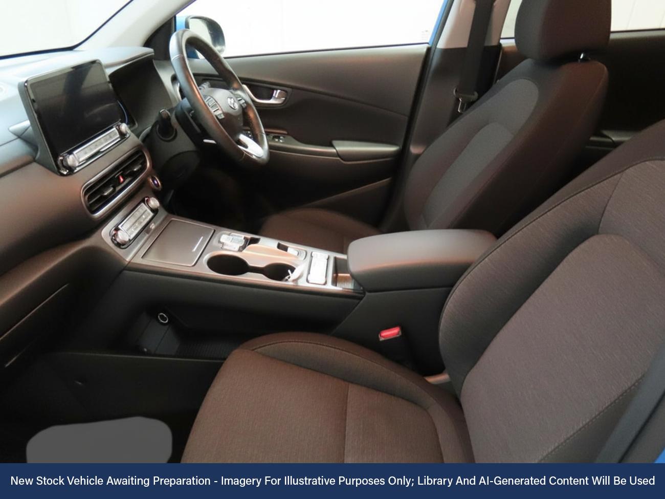 Used Hyundai KONA 2021 for sale - 76663252: Photo 2