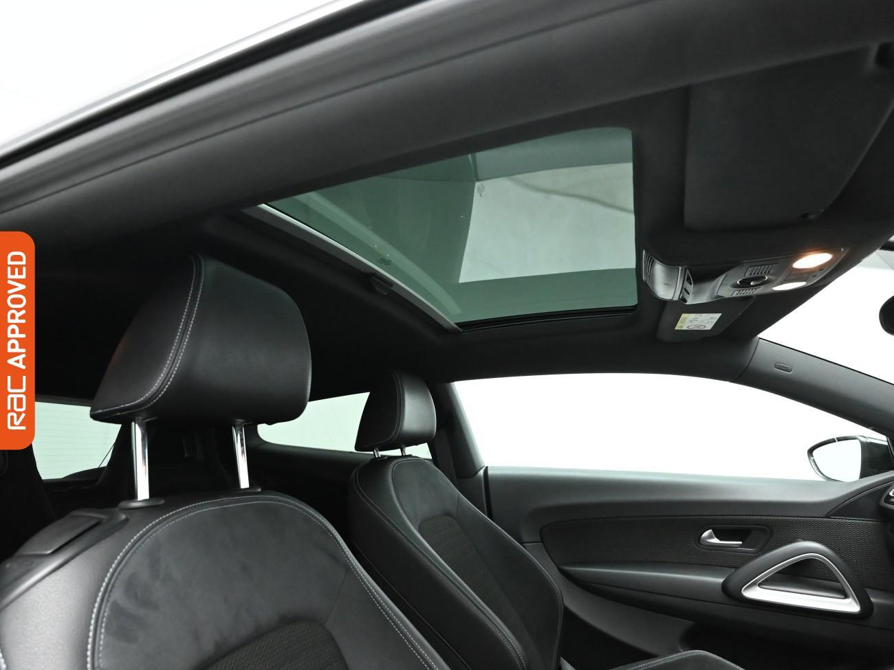 Used Volkswagen Scirocco 2016 for sale - 77680094: Photo 3