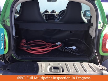 Used smart fortwo 2017 for sale - 76047409: Photo