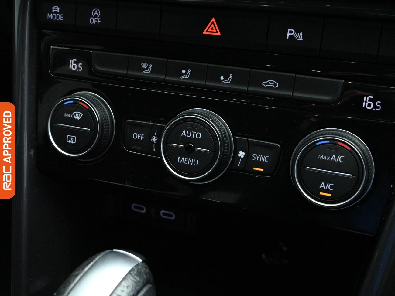 Used Volkswagen T-Roc 2021 for sale - 77820256: Photo 14