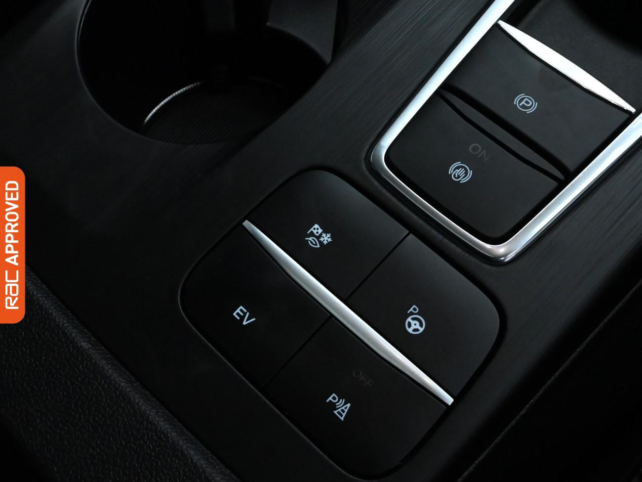 Used Ford Kuga 2021 for sale - 76346497: Photo 30