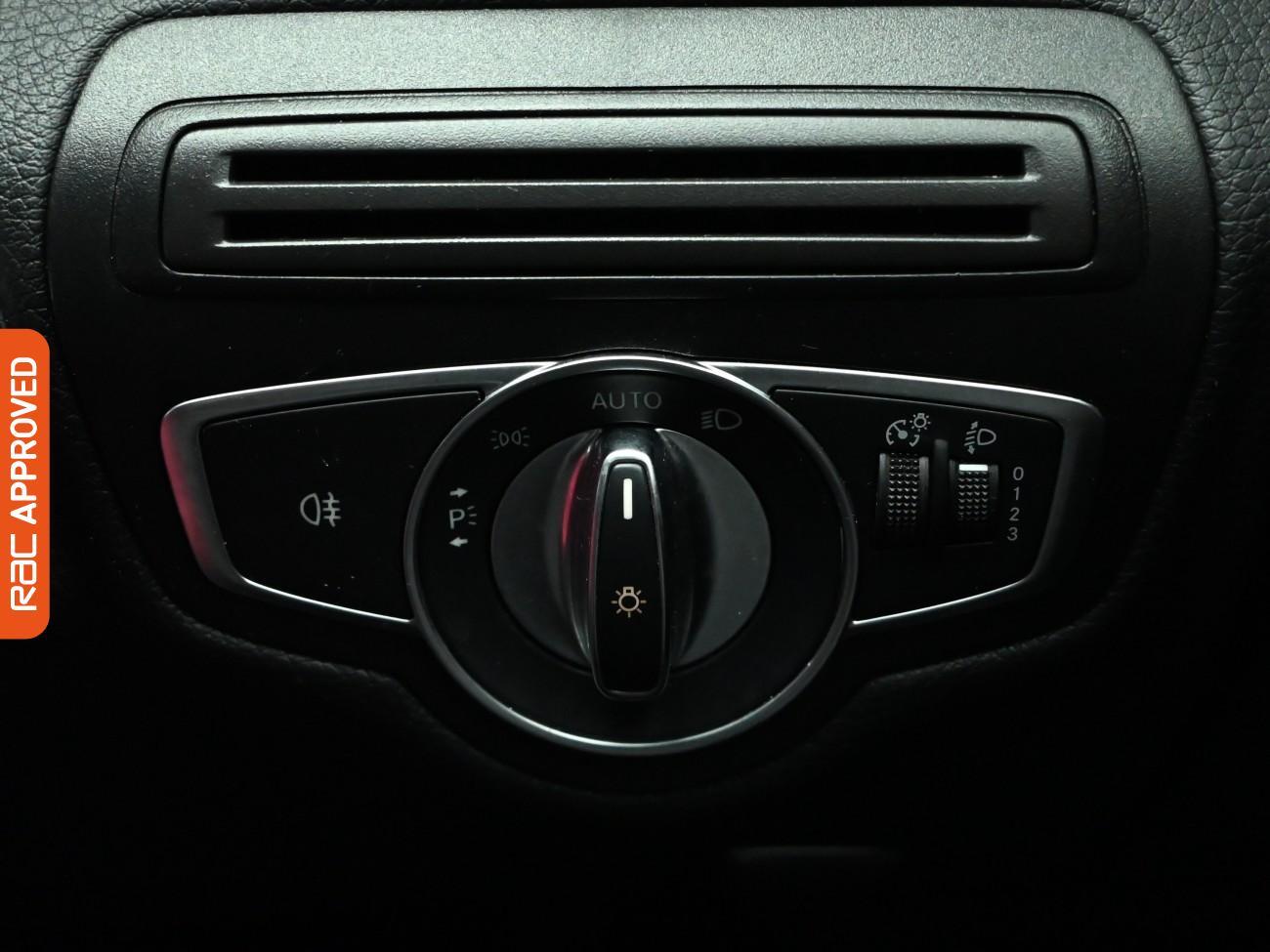 Used Mercedes-Benz C Class 2017 for sale - 77601585: Photo 19