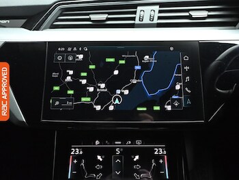 Used Audi e-tron 2022 for sale - 77316831: Photo