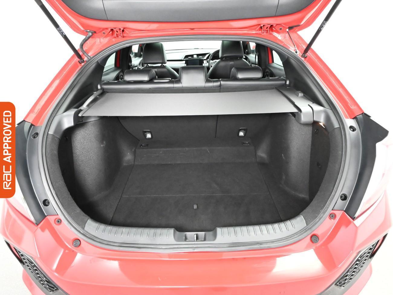 Used Honda Civic 2020 for sale - 76922807: Photo 27