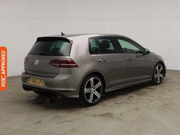 Used Volkswagen Golf 2016 for sale - 75632335: Photo 29