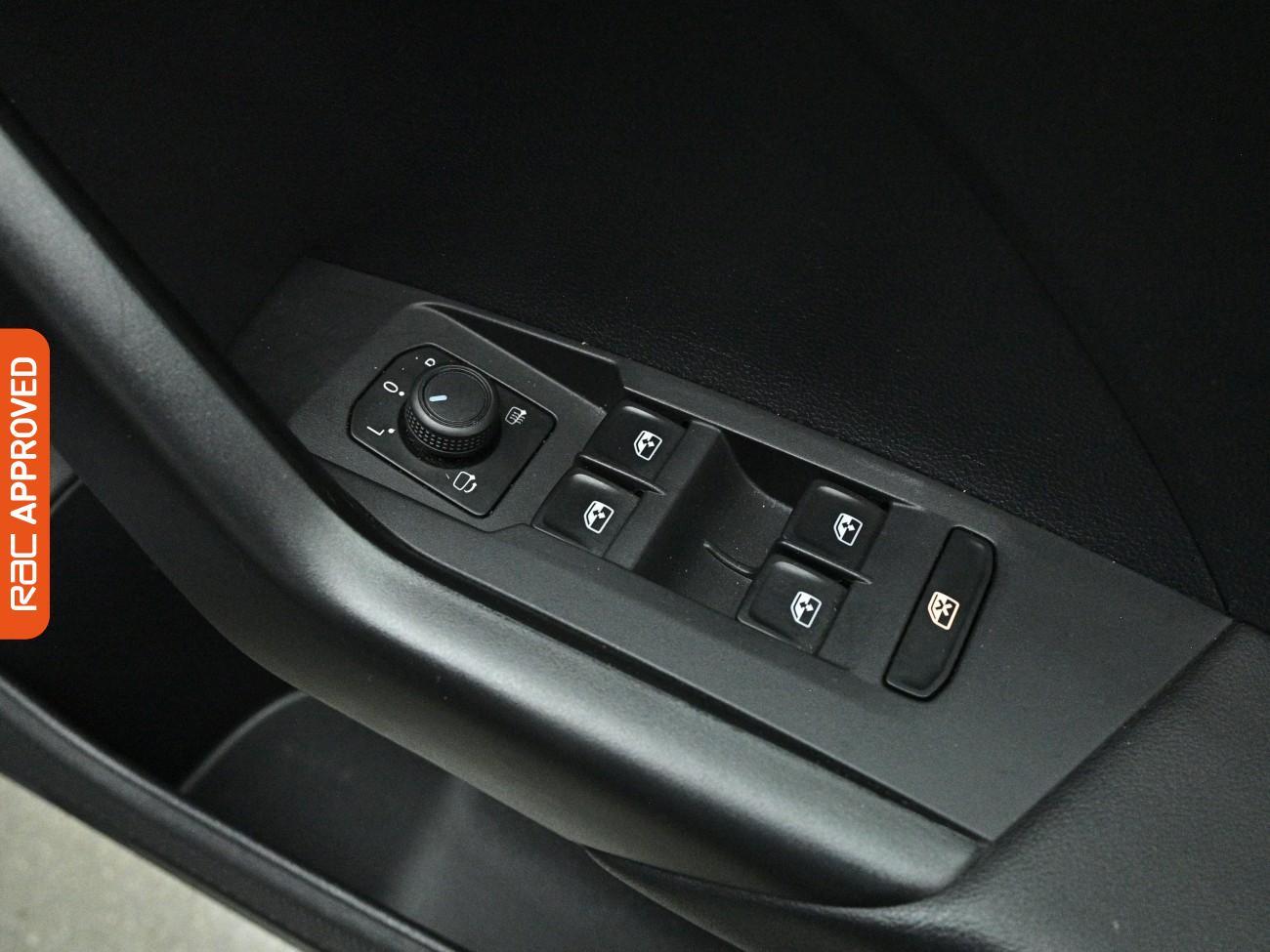 Used Volkswagen T-Cross 2022 for sale - 78043352: Photo 24