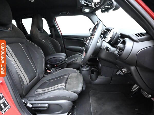 Used MINI Hatch 2019 for sale - 76119881: Photo 11