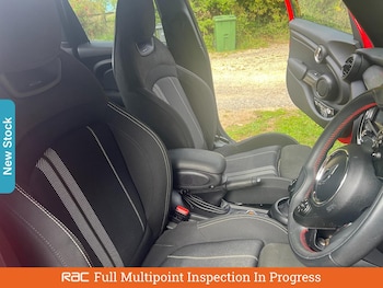 Used MINI Hatch 2019 for sale - 76119881: Photo 3