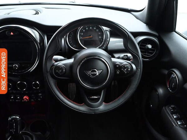 Used MINI Hatch 2019 for sale - 76119881: Photo 9