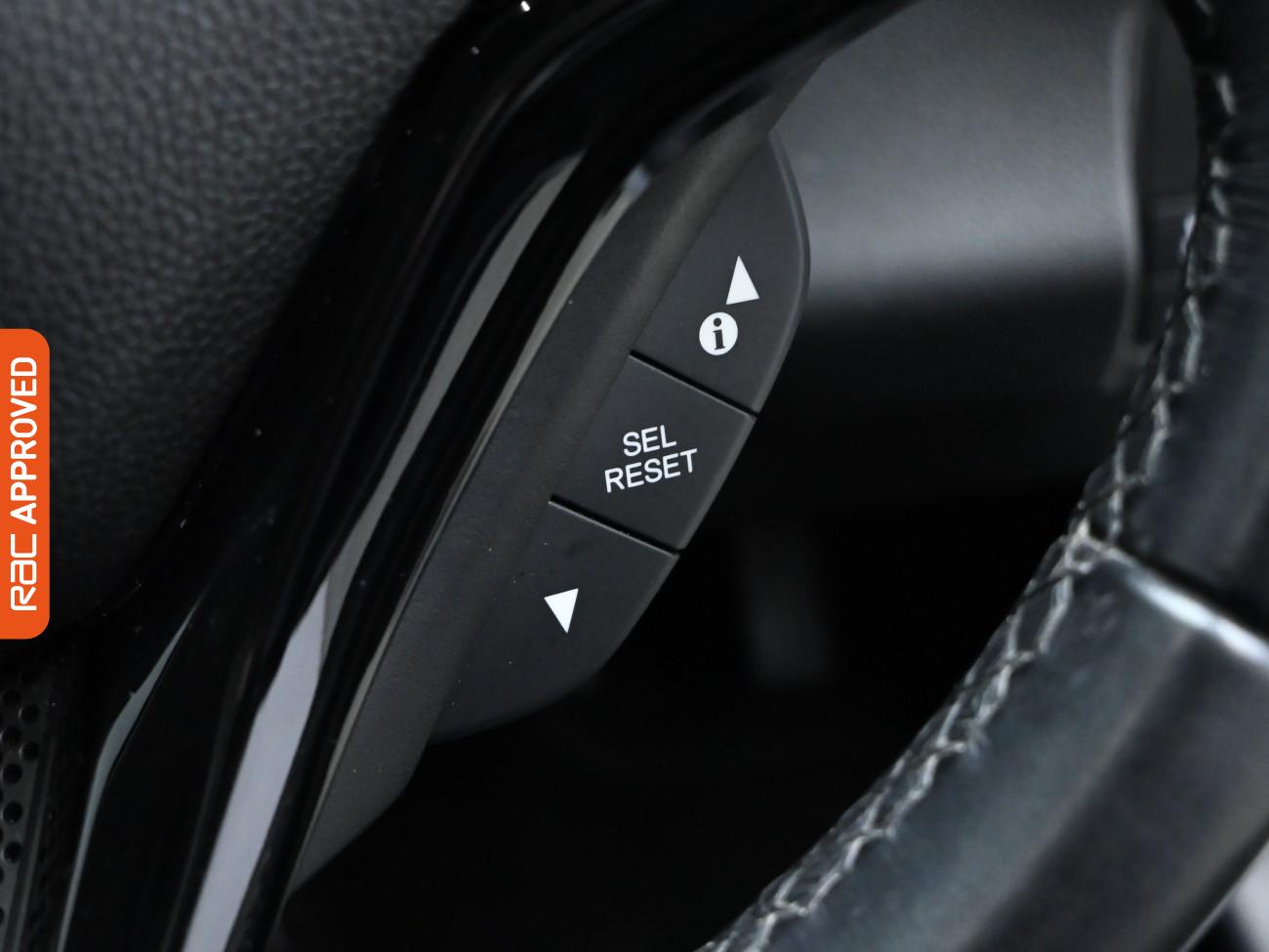 Used Honda HR-V 2017 for sale - 76323930: Photo 24