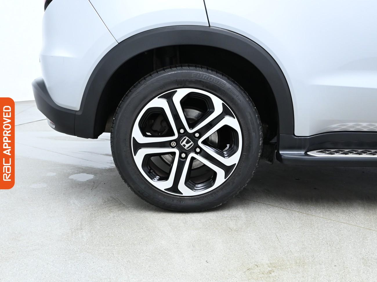 Used Honda HR-V 2017 for sale - 76323930: Photo 28