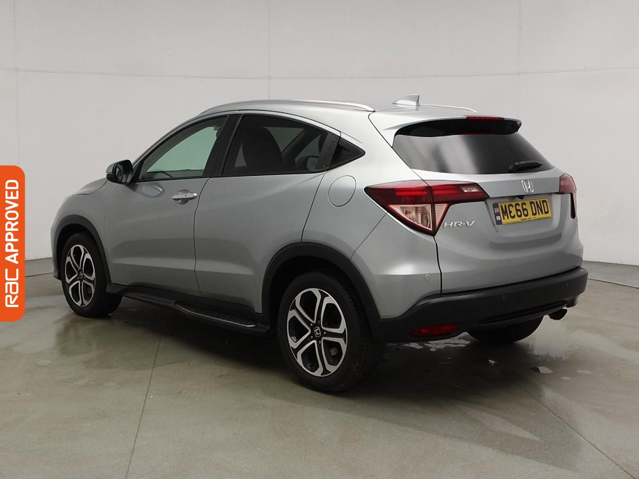 Used Honda HR-V 2017 for sale - 76323930: Photo 4