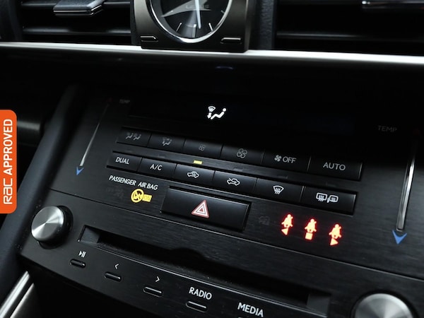 Used Lexus IS 2017 for sale - 75581255: Photo 17