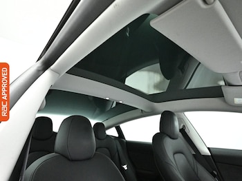 Used Tesla Model 3 2023 for sale - 79234302: Photo