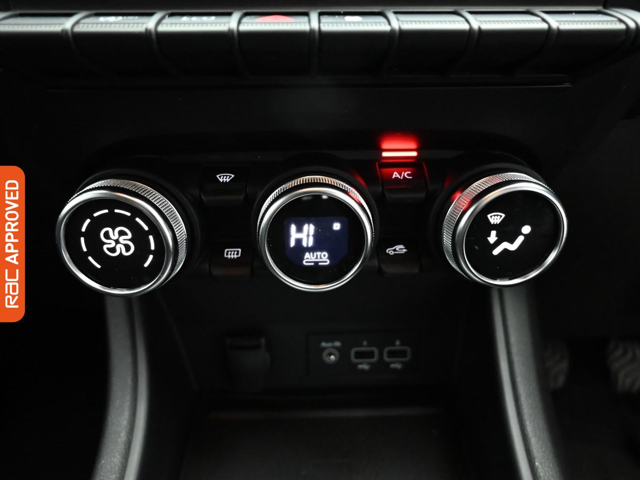 Used Renault Captur 2021 for sale - 76629858: Photo 18