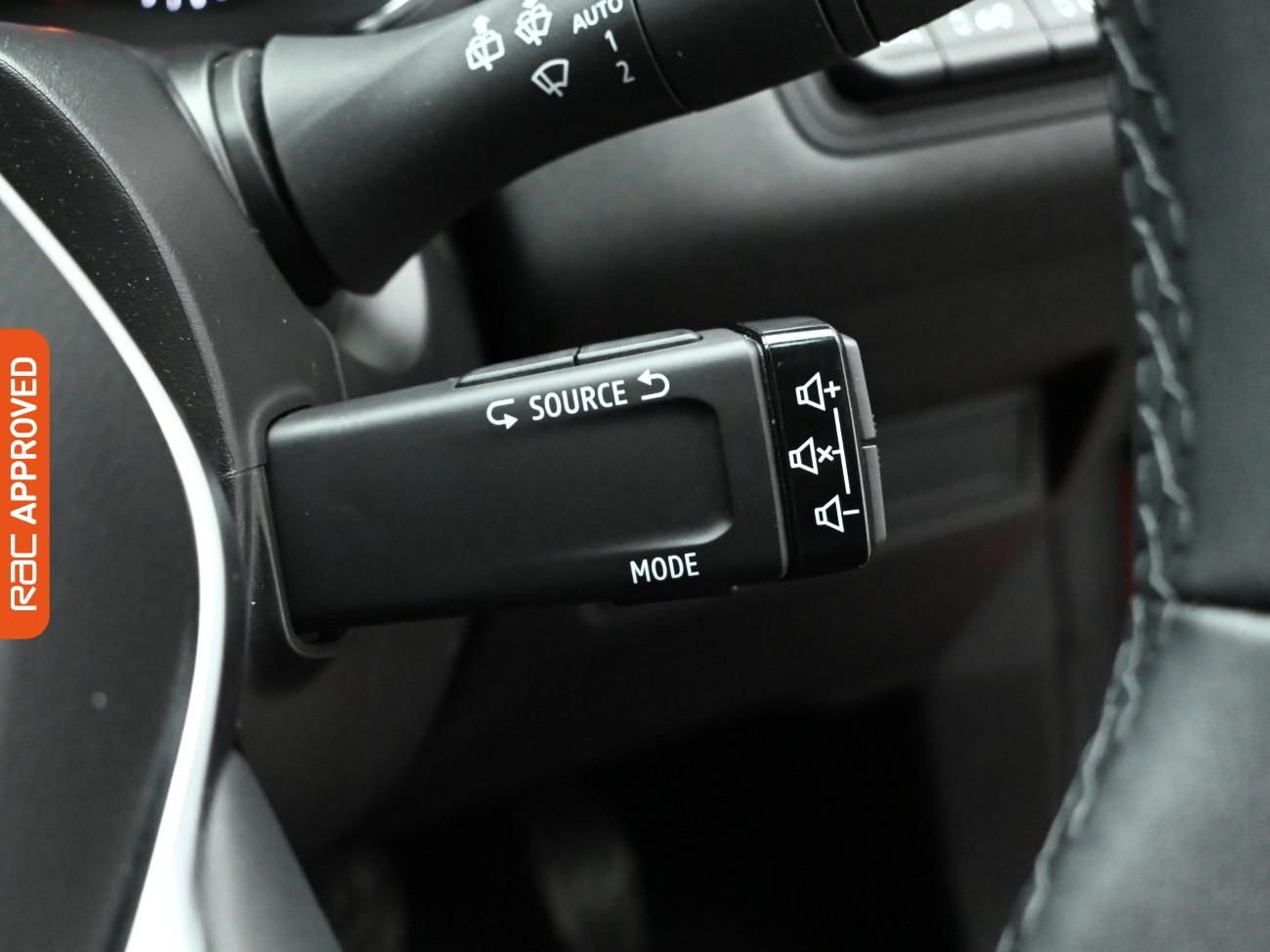 Used Renault Captur 2021 for sale - 76629858: Photo 21