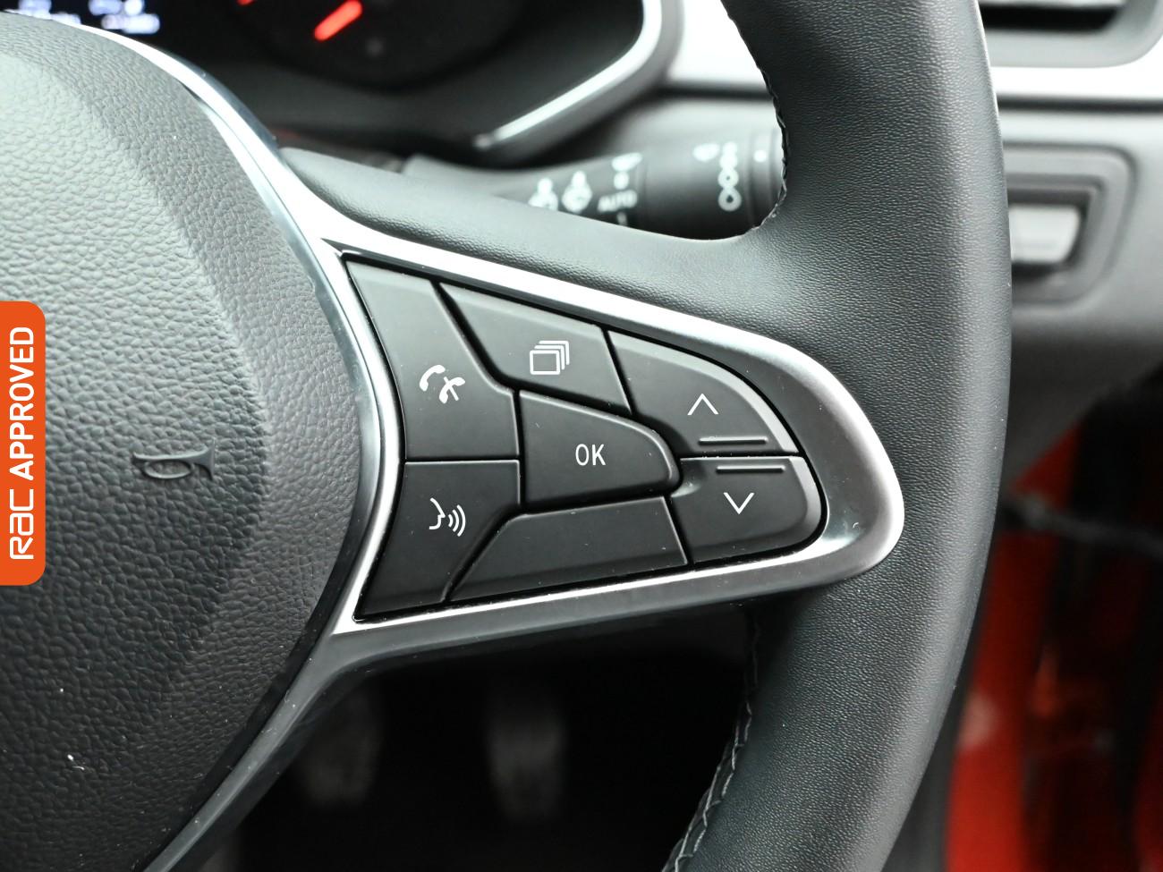 Used Renault Captur 2021 for sale - 76629858: Photo 23