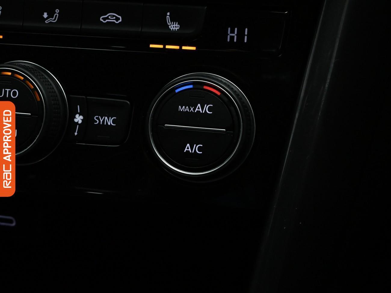 Used Volkswagen T-Roc 2021 for sale - 77128898: Photo 15