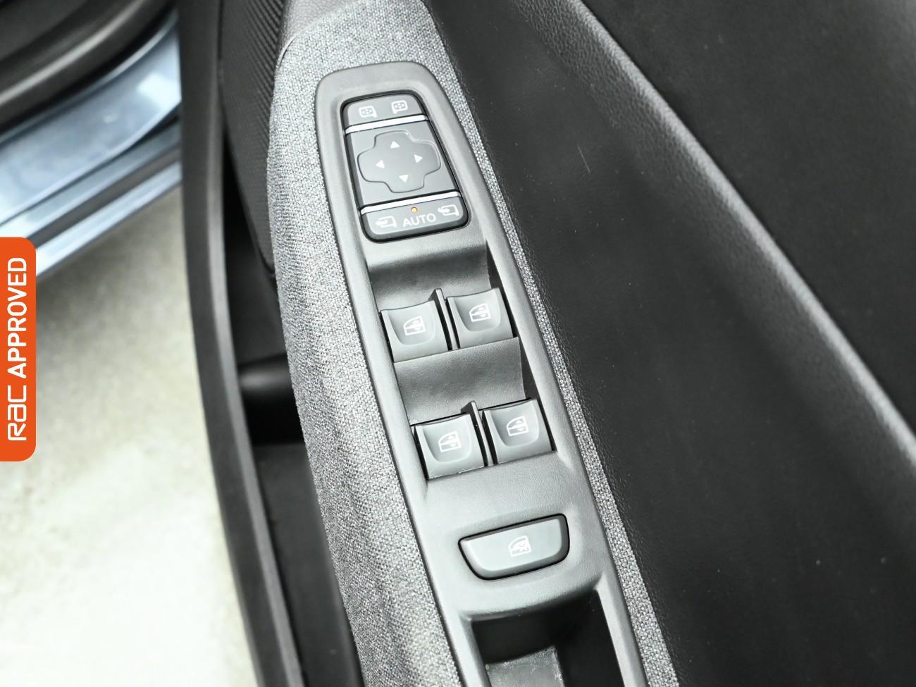 Used Renault Zoe 2022 for sale - 76723904: Photo 26