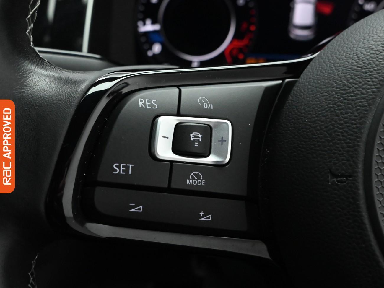 Used Volkswagen Golf 2017 for sale - 77286896: Photo 25