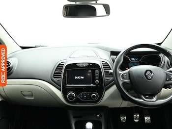 Used Renault Captur 2017 for sale - 79444427: Photo