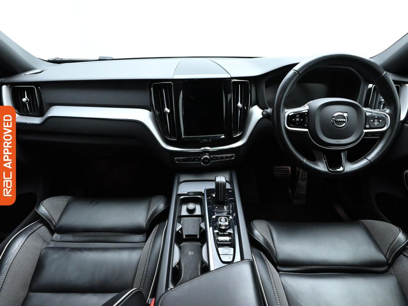 Used Volvo XC60 2025 for sale - 76405911: Photo 2