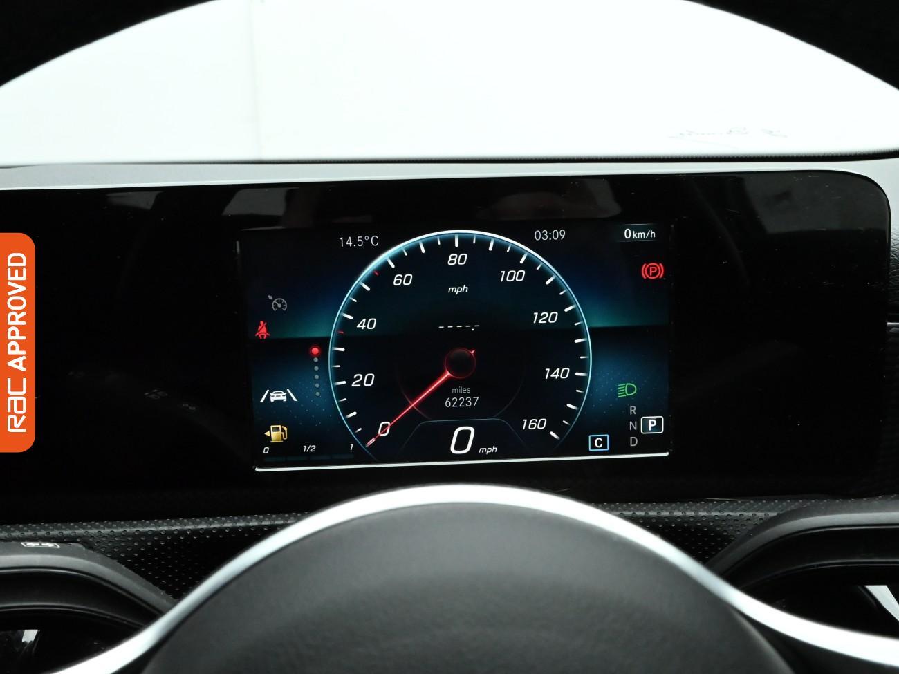 Used Mercedes-Benz A-Class 2018 for sale - 76949548: Photo 11