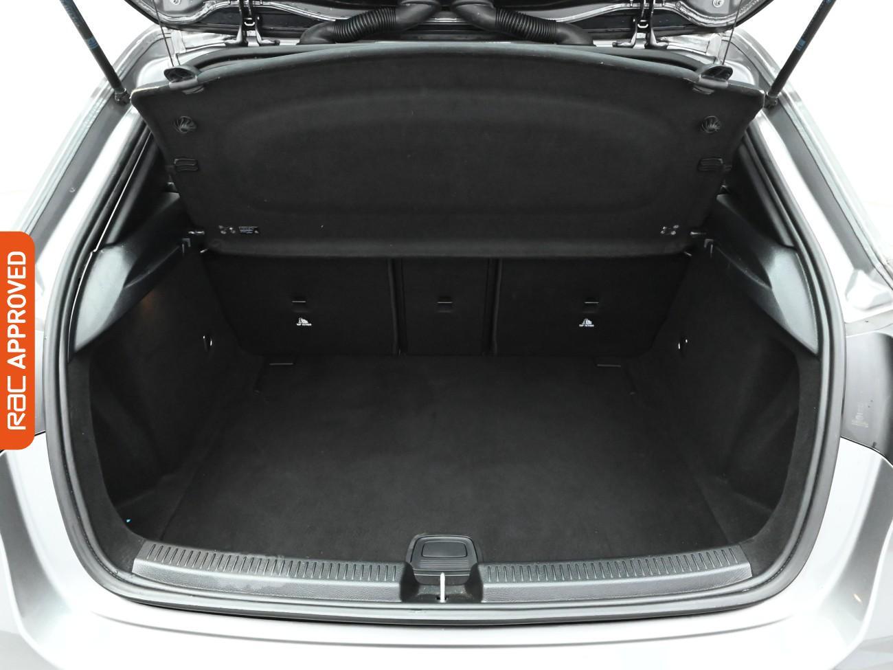 Used Mercedes-Benz A-Class 2018 for sale - 76949548: Photo 25