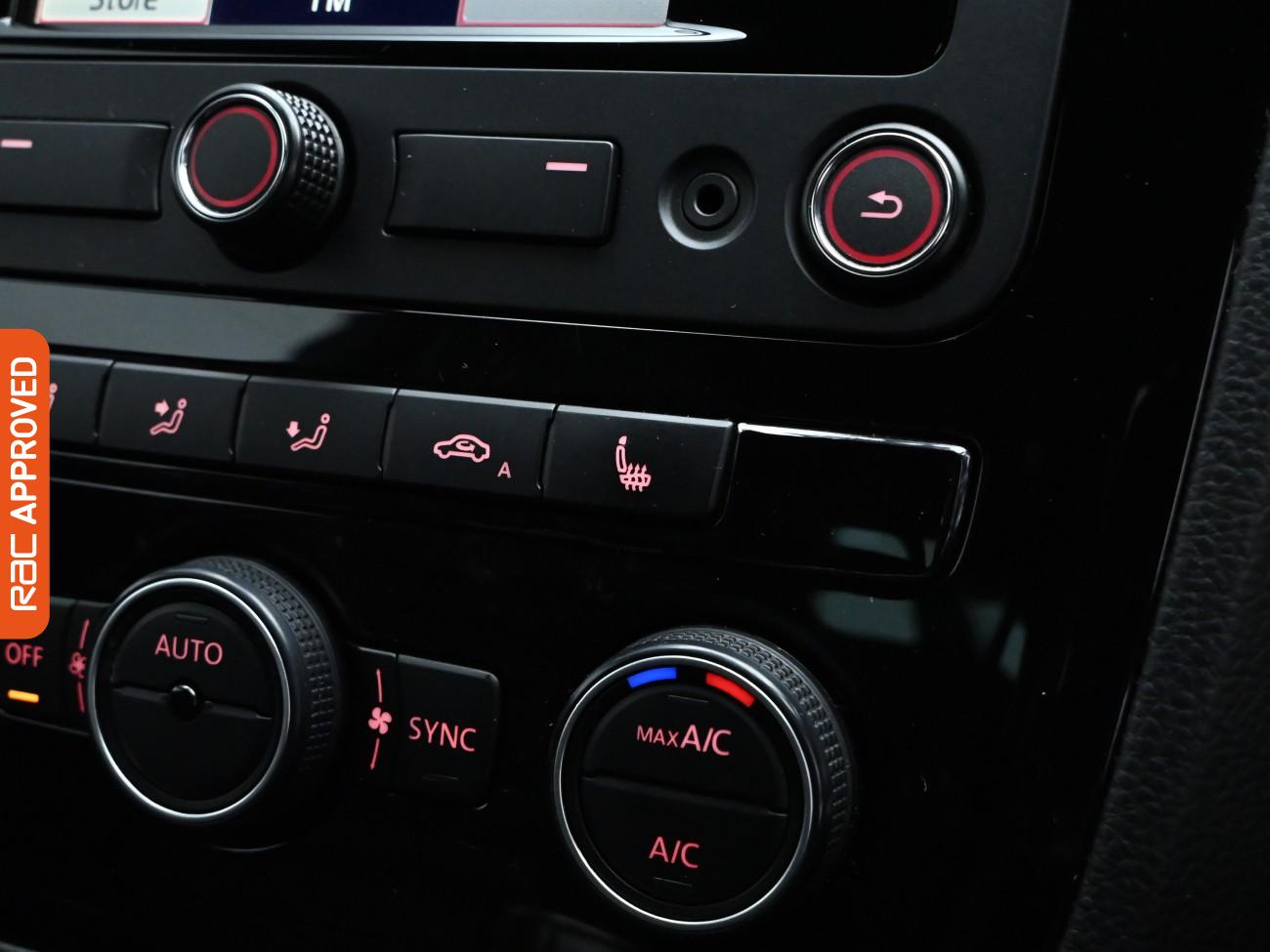 Used Volkswagen Scirocco 2015 for sale - 76292440: Photo 19