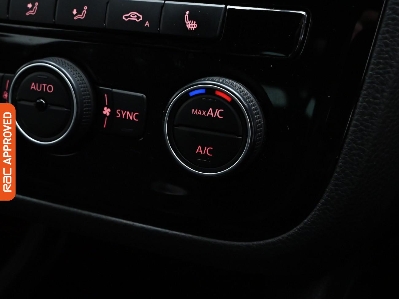 Used Volkswagen Scirocco 2015 for sale - 76292440: Photo 21