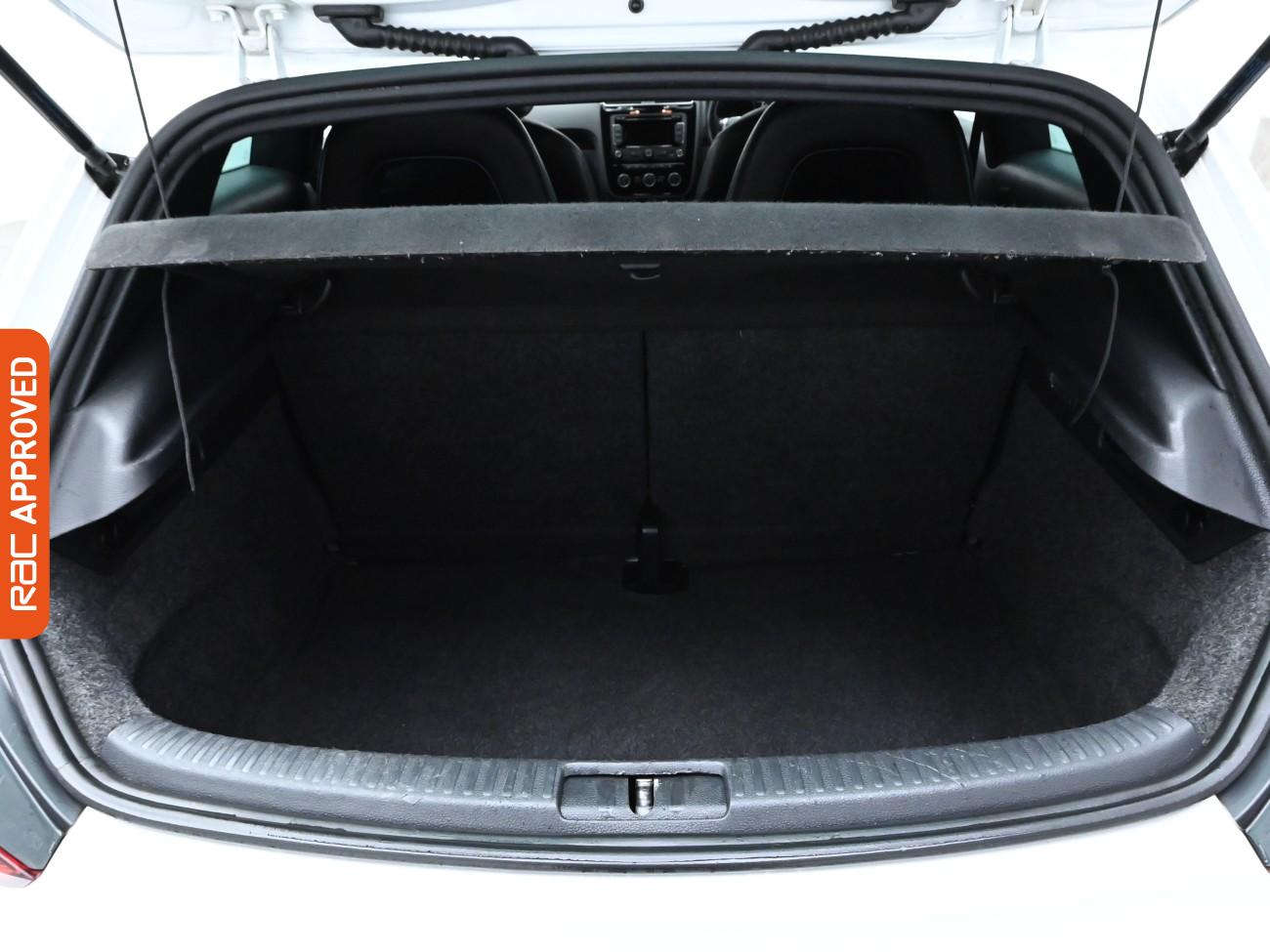 Used Volkswagen Scirocco 2015 for sale - 76292440: Photo 25