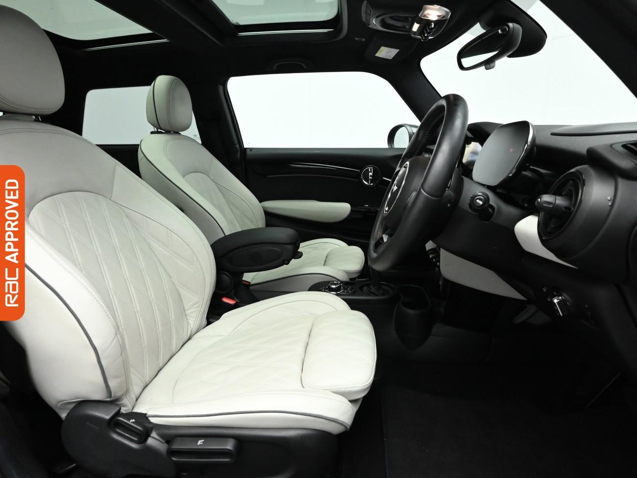 Used MINI Electric Hatch 2021 for sale - 76576249: Photo 14