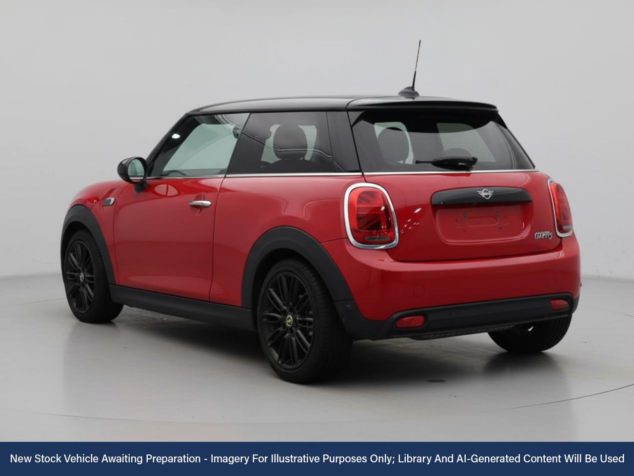 Used MINI Electric Hatch 2021 for sale - 76576249: Photo 2