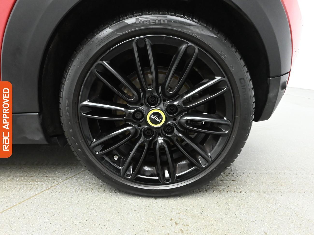 Used MINI Electric Hatch 2021 for sale - 76576249: Photo 30